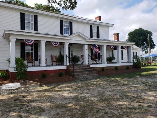 36630275_1741033455945175_7609377185907867648_n