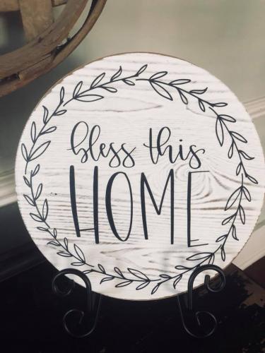 42356578_1864733526908500_2882264952192630784_n